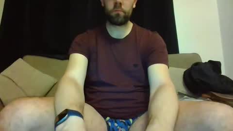 Snapshot of britguy6985 chatting on February 3, 8:13 pm britguy6985 online show from February 3, 8:13 pm