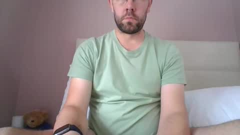 Snapshot of britguy6985 chatting on September 17, 11:55 am britguy6985 online show from September 17, 11:55 am
