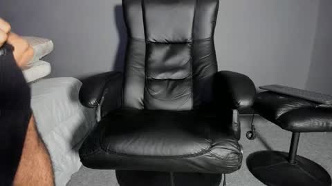 brockhurn_ online show from April 28, 1:33 am