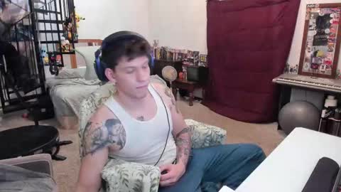 Snapshot of brockleereynolds chatting on September 30, 2:20 pm Brock Lee Reynolds online show from September 30, 2:20 pm