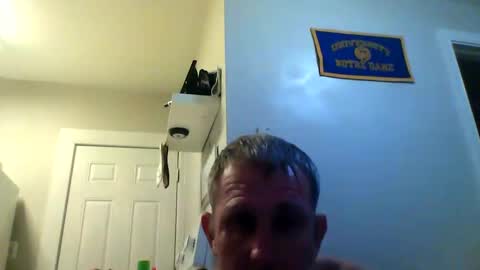 Snapshot of brodyb545755 chatting on October 20, 5:22 am brodyb545755 online show from October 20, 5:22 am