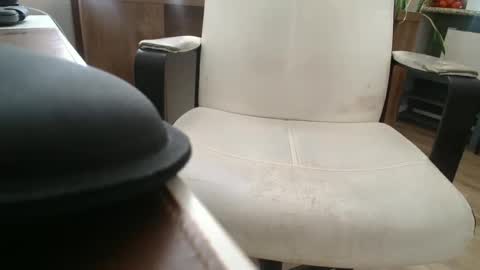 broken_37 online show from January 13, 7:07 pm