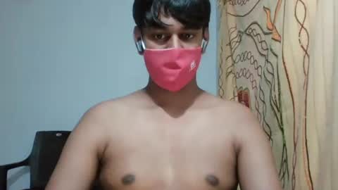 Snapshot of brownguy2505 chatting on January 17, 9:28 am brownguy2505 online show from January 17, 9:28 am