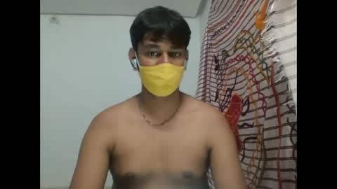 Snapshot of brownguy2505 chatting on December 16, 7:00 pm brownguy2505 online show from December 16, 7:00 pm