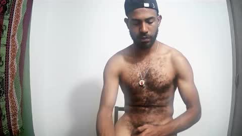 bruce_1111 online show from December 19, 8:39 pm