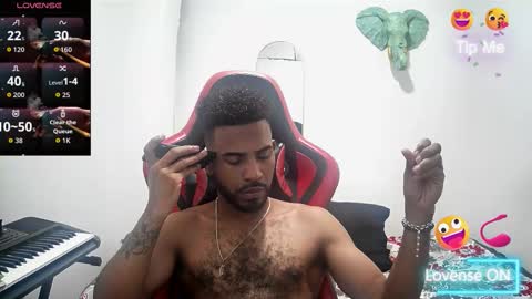 bruce_1111 online show from November 13, 8:46 pm