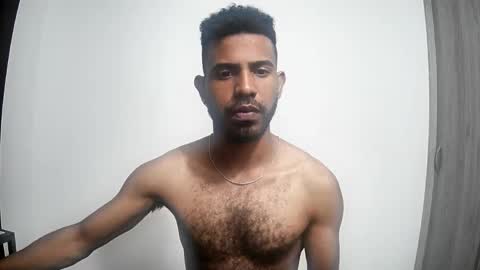 bruce_1111 online show from May 3, 5:54 am