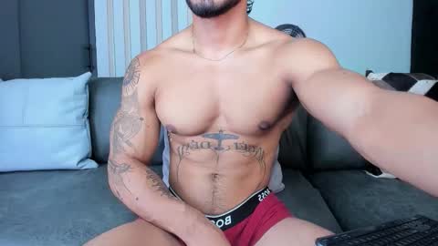 bruce roldan online show from September 20, 2:33 am