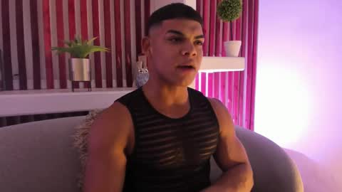 bruce_stroud online show from October 27, 3:20 am