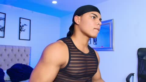 bruce_stroud online show from October 16, 4:20 am