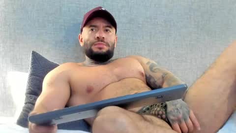 brucedallas online show from May 14, 3:26 am