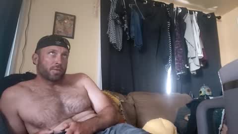 Snapshot of brucejuce666 chatting on September 9, 9:03 pm brucejuce666 online show from September 9, 9:03 pm
