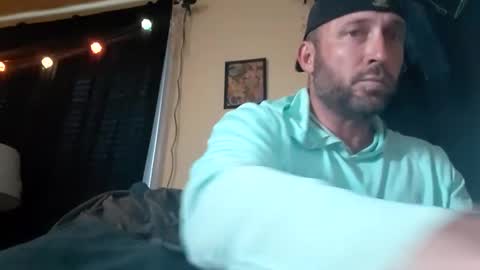 Snapshot of brucejuce666 chatting on September 8, 9:03 pm brucejuce666 online show from September 8, 9:03 pm