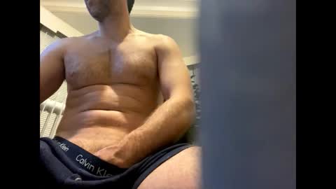 Snapshot of brucelogan80 chatting on January 5, 2:06 am brucelogan80 online show from January 5, 2:06 am