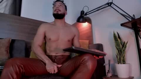 Andres Suarez online show from May 11, 7:55 pm