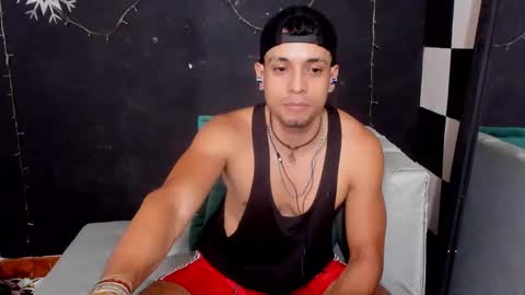 Snapshot of brunocuttie94 chatting on January 22, 6:20 pm Join my fan club here 150 tokens a month online show from January 22, 6:20 pm