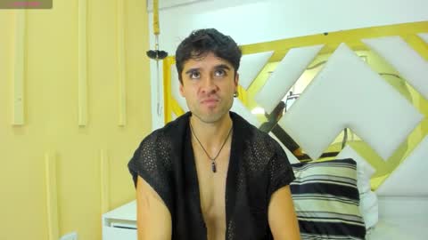 brunoturnerr online show from February 6, 4:04 pm