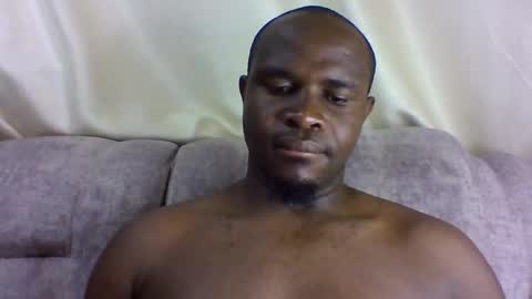 brucedarling online show from April 17, 7:44 am