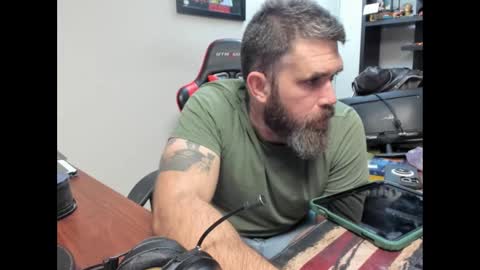 Snapshot of brutalmaster1983 chatting on October 11, 4:38 am BRUTALMASTER1983 online show from October 11, 4:38 am