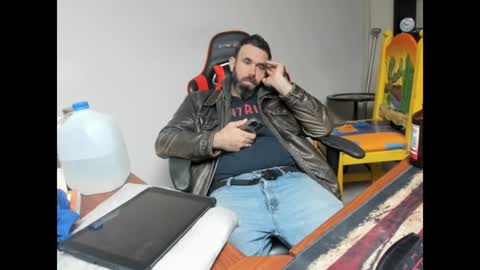 BRUTALMASTER1983 online show from December 2, 8:09 pm