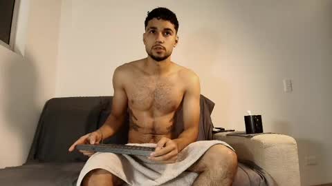 bry_alx online show from June 8, 5:41 am