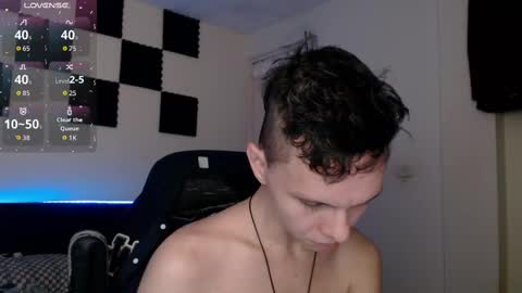 Snapshot of bryamado chatting on October 30, 2:35 am bryamado online show from October 30, 2:35 am