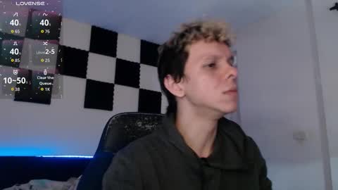 Snapshot of bryamado chatting on October 20, 2:21 pm bryamado online show from October 20, 2:21 pm