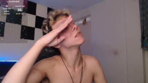 Snapshot of bryamado chatting on October 18, 2:11 pm bryamado online show from October 18, 2:11 pm