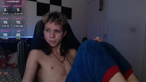 Snapshot of bryamado chatting on October 15, 12:57 pm bryamado online show from October 15, 12:57 pm