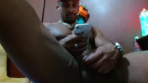 Snapshot of bryan_colen chatting on February 5, 11:28 pm Enjoy the best muscle straws online show from February 5, 11:28 pm