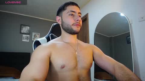 Snapshot of bryan_oficials chatting on January 9, 1:29 am bryan_oficials online show from January 9, 1:29 am