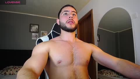 Snapshot of bryan_oficials chatting on December 10, 6:22 am bryan_oficials online show from December 10, 6:22 am