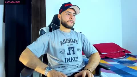 Snapshot of bryan_oficials chatting on September 9, 2:22 am bryan_oficials online show from September 9, 2:22 am