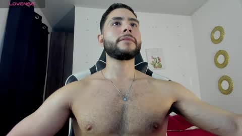 bryan_oficials online show from May 12, 1:36 am