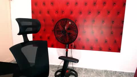 Branyt online show from November 25, 3:19 am