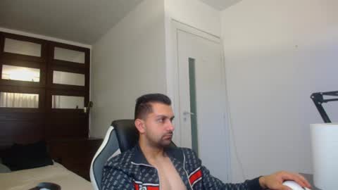 BryceReign online show from April 9, 6:19 am