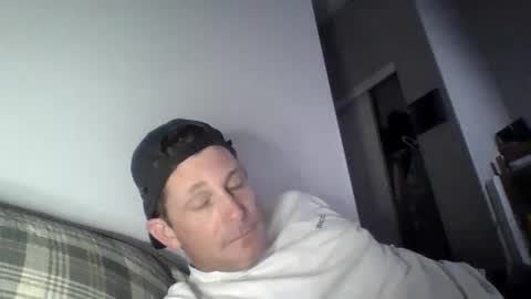 Snapshot of btownstud chatting on February 27, 2:08 am btownstud online show from February 27, 2:08 am