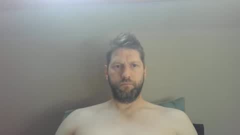 bubblebee1982 online show from April 25, 8:06 am