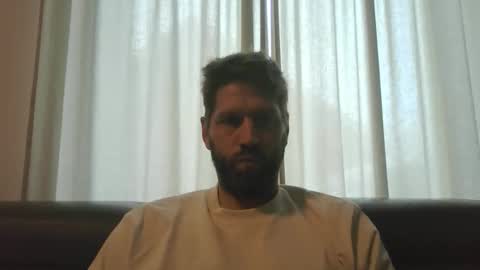 Snapshot of bubblebee1982 chatting on October 15, 7:16 am bubblebee1982 online show from October 15, 7:16 am