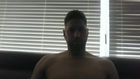 bubblebee1982 online show from April 30, 8:21 am