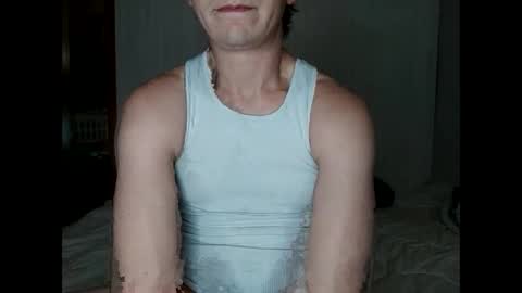 Snapshot of bubblebutt417 chatting on January 6, 3:20 am Max candi online show from January 6, 3:20 am