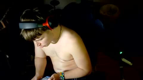 BubblebuttBdn online show from June 14, 2:35 am