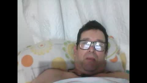 Snapshot of buchs32 chatting on October 13, 5:57 am buchs32 online show from October 13, 5:57 am