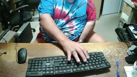Snapshot of bucku2 chatting on October 2, 10:36 pm Bucku2 online show from October 2, 10:36 pm