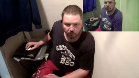 Snapshot of budsonly33 chatting on January 20, 12:28 pm budsonly33 online show from January 20, 12:28 pm