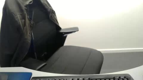 Snapshot of buggemann chatting on September 22, 3:06 am buggemann online show from September 22, 3:06 am