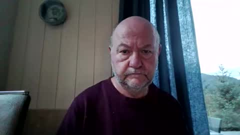 Snapshot of buggemann chatting on September 29, 5:39 am buggemann online show from September 29, 5:39 am