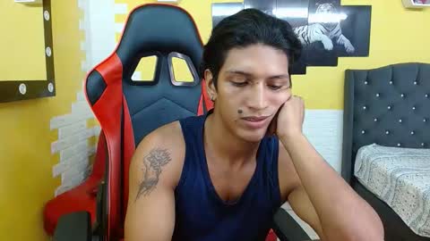 bull_cam online show from December 3, 2:06 am