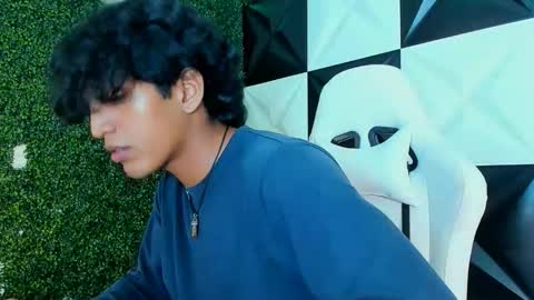 bull_cam online show from November 25, 9:06 pm