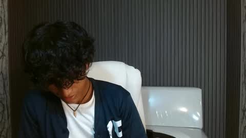 Snapshot of bull_cam chatting on September 8, 4:06 pm bull_cam online show from September 8, 4:06 pm
